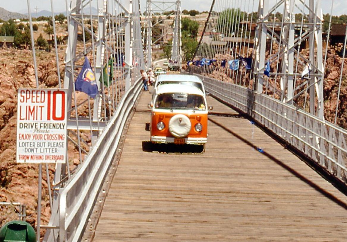 <span>The Creamsicle Express: Off to See America--Heading West:</span> The Creamsicle Express: Off to See America--Heading West